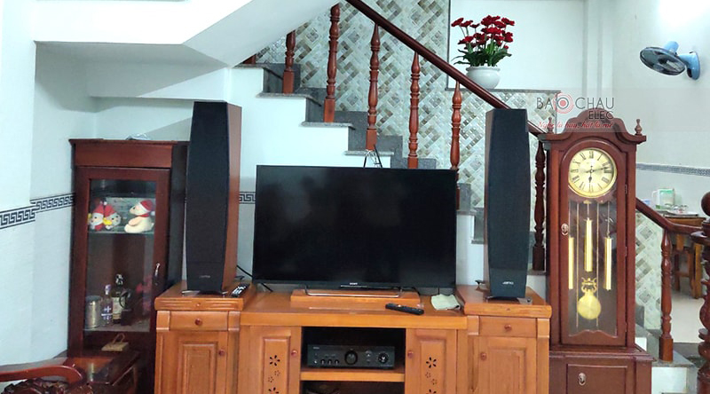 D&agrave;n nghe nhạc của anh Dũng tại TP HCM