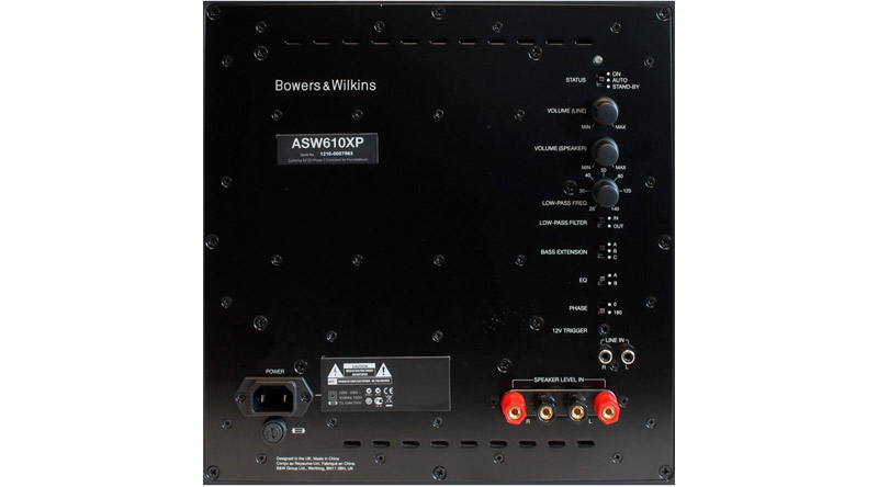 Loa sub B&W ASW610XP với hệ thống cổng kết nối đa dạng