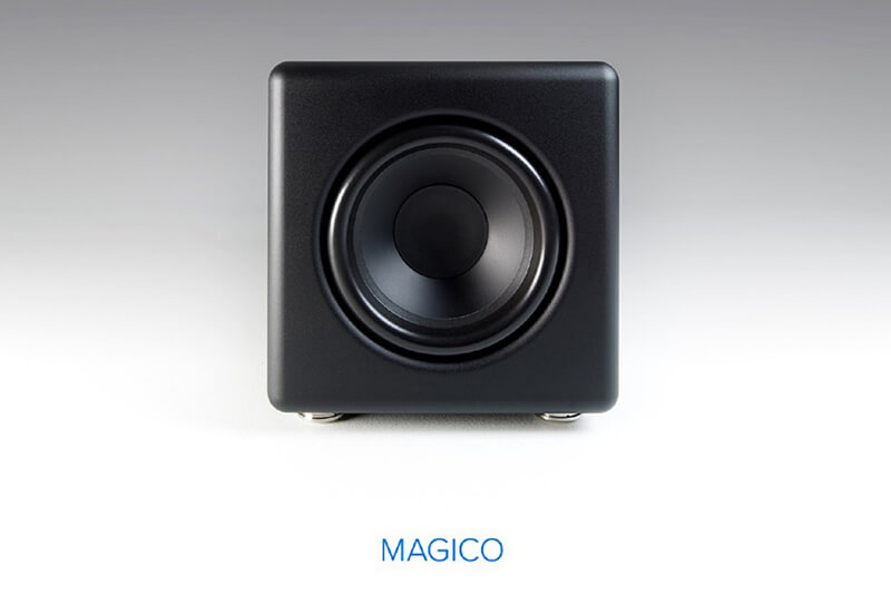 Loa sub Magico Titan 15