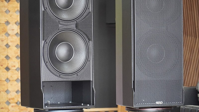 Loa sub Nexo IDS312