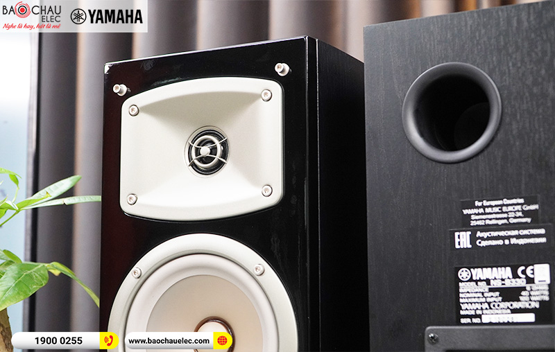 Loa nghe nhạc Yamaha NS B330 hệ thống cổng kết nối được bố tr&iacute; thuận tiện khi phối gh&eacute;p