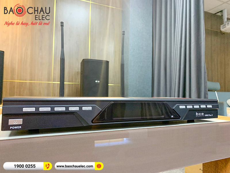 Micro kh&ocirc;ng d&acirc;y BCE U900 Plus X (New 2021)