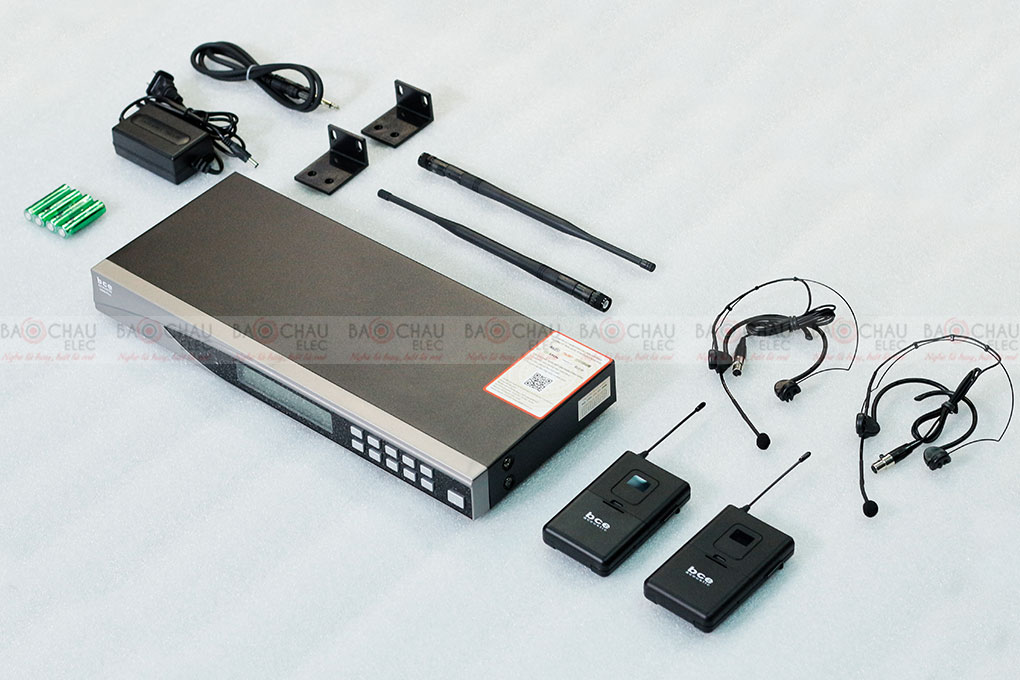 Micro kh&ocirc;ng d&acirc;y c&agrave;i tai BCE U900 Plus