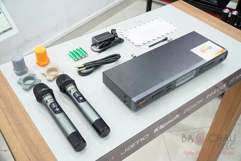 Micro kh&ocirc;ng d&acirc;y BMB WB-5000 (model 2021)