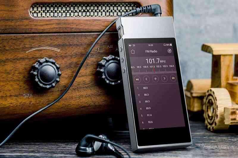 Nghe nhạc bằng đĩa than v&agrave; nghe nhạc bằng CD, MP3, FLAC kh&aacute;c nhau ở điểm n&agrave;o?