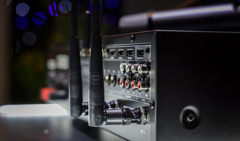 Paramax ra mắt bộ đ&ocirc;i Amply t&iacute;ch hợp vang số Z-A450 v&agrave; loa đứng Hifi Euro 8 series h&aacute;t karaoke tại gia tuyệt vời