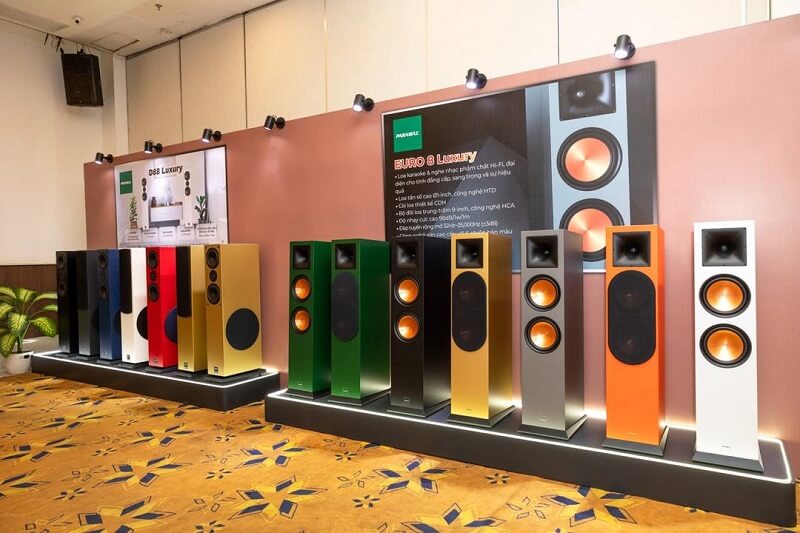 Paramax ra mắt bộ đ&ocirc;i Amply t&iacute;ch hợp vang số Z-A450 v&agrave; loa đứng Hifi Euro 8 series h&aacute;t karaoke tại gia tuyệt vời