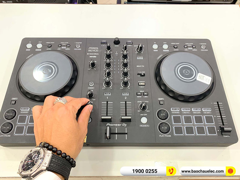 Bàn DJ Pioneer DDJ-FLX4