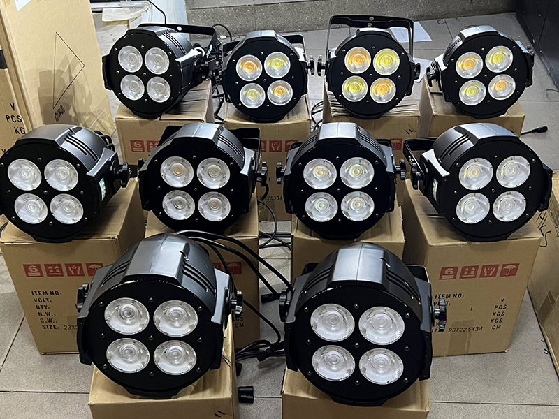 Đèn Pha 4 Bóng 3 Chế Độ 200W NE 117E
