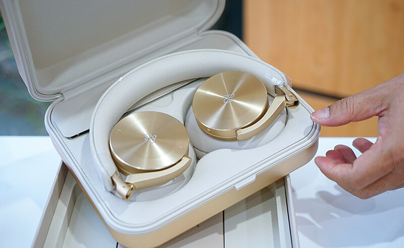 Tai nghe không dây chống ồn B&O Beoplay H95