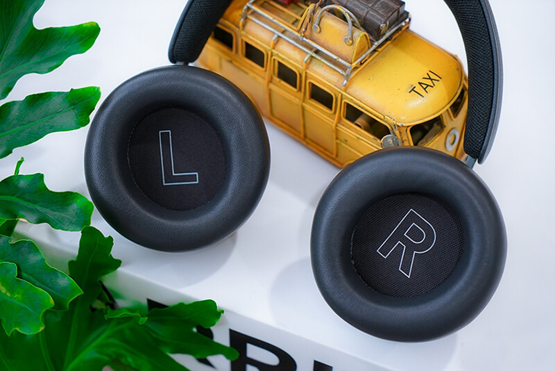 Tai nghe Gamming không dây B&O Beoplay Portal