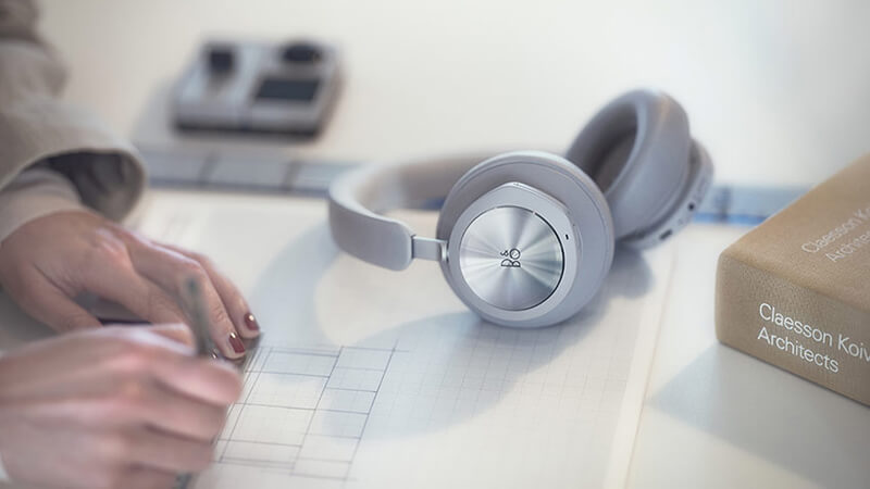 Tai nghe Gamming không dây B&O Beoplay Portal
