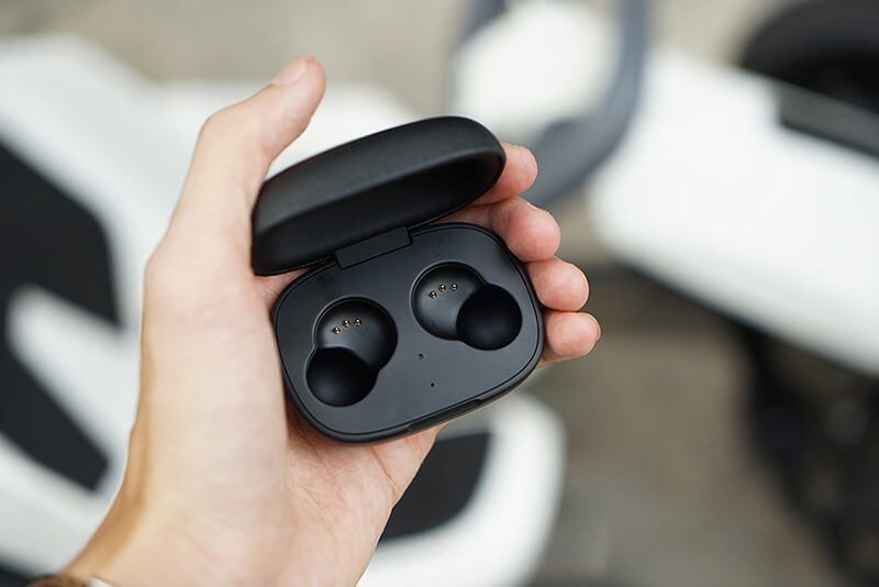 Tai nghe Harman Kardon FLY TWS