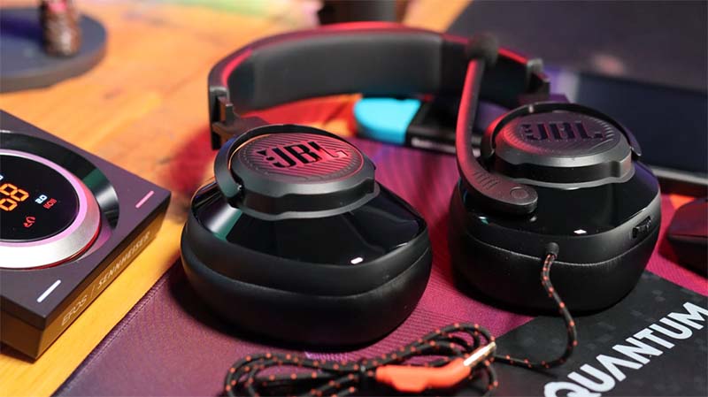 Tai nghe JBL Quantum 200