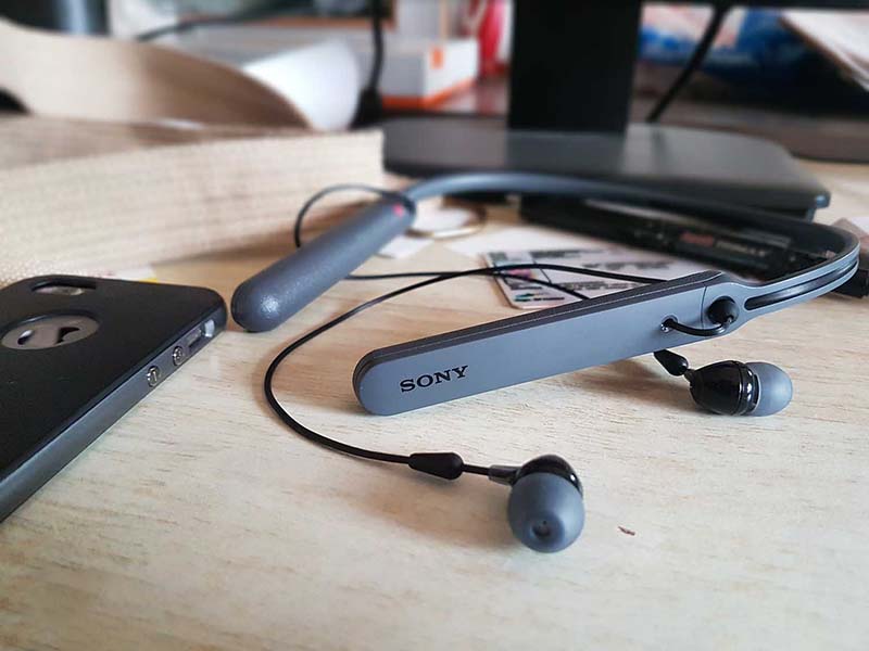 Tai nghe Sony WI-C400