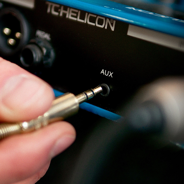 Bộ xử lý giọng hát TC Helicon VOICELIVE PLAY Harmony