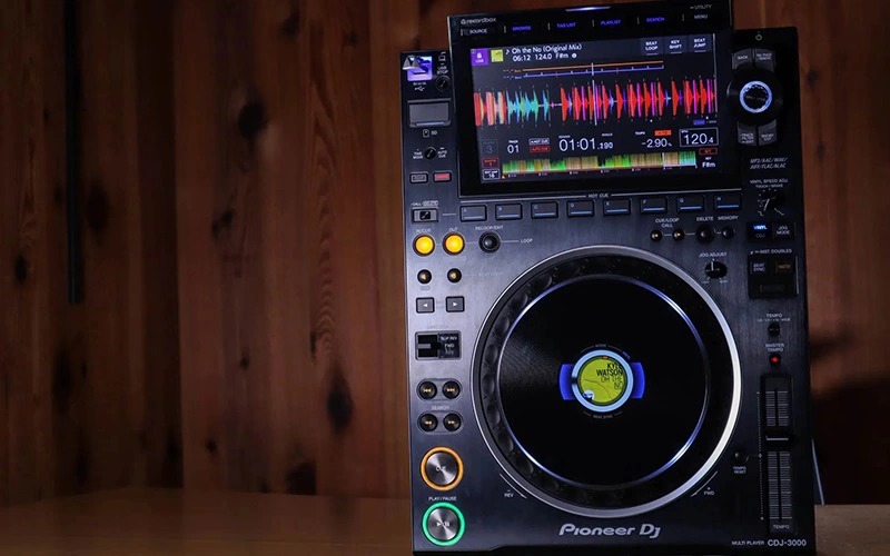 B&agrave;n DJ Pioneer CDJ 3000