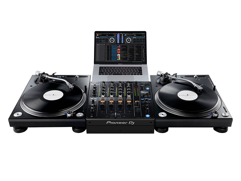 B&agrave;n DJ Pioneer DJM-750MK2&nbsp;