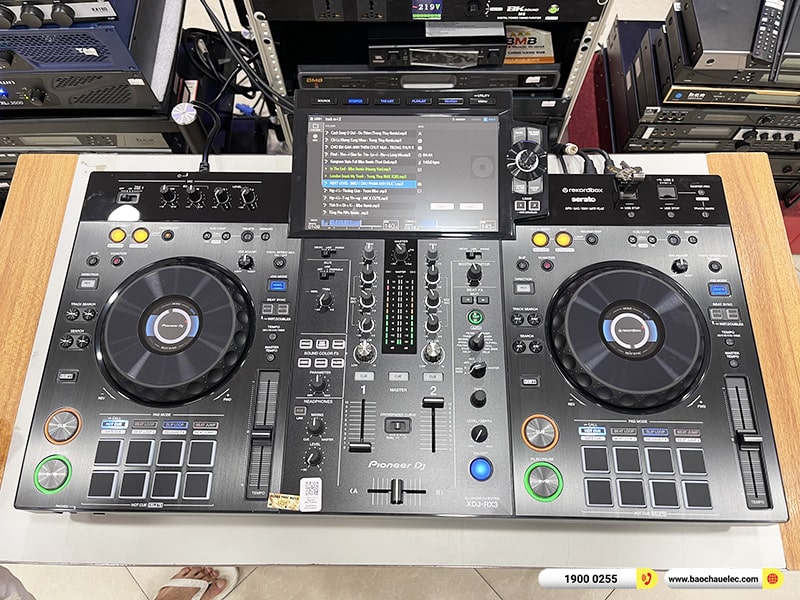 Bàn DJ Pioneer XDJ-RX3