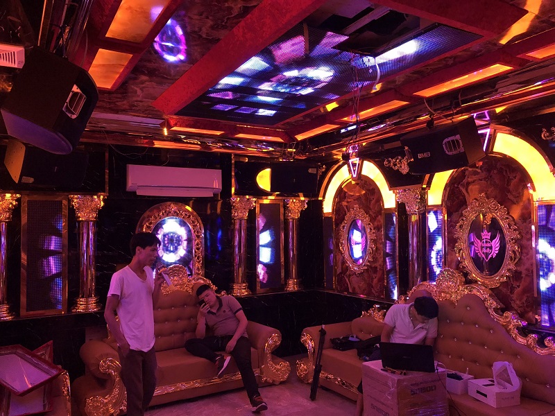 thiết kế nội thất phòng karaoke kinh doanh hiện đại
