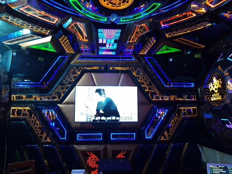thiết kế nội thất phòng karaoke kinh doanh