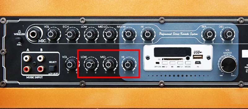 Bảng điều khiển âm thanh của loa kéo có chức năng gì?