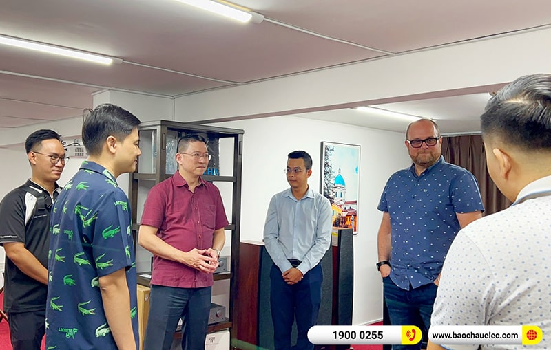 Lãnh đạo The Experts Group, đại diện Cambridge Audio sang thăm và làm việc tại Bảo Châu Elec