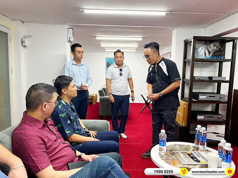 Lãnh đạo The Experts Group, đại diện Cambridge Audio sang thăm và làm việc tại Bảo Châu Elec