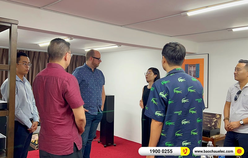 Lãnh đạo The Experts Group, đại diện Cambridge Audio sang thăm và làm việc tại Bảo Châu Elec