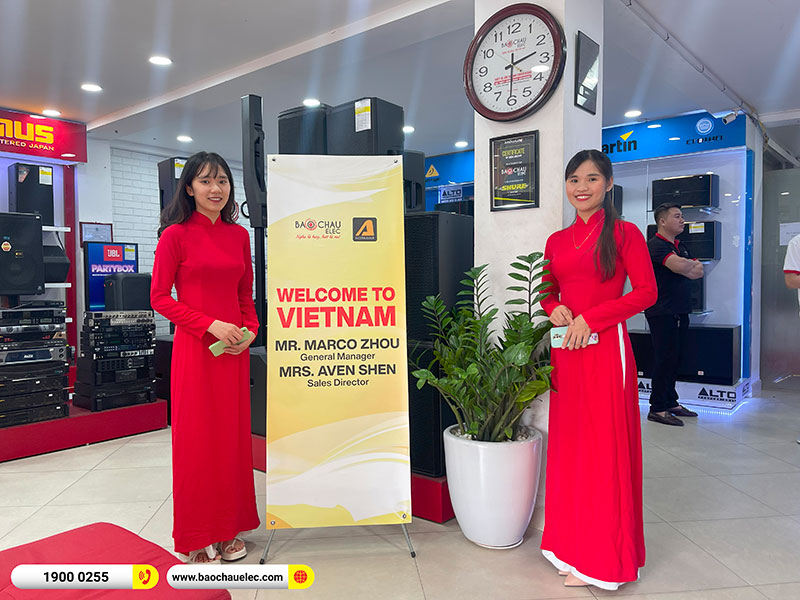 L&atilde;nh đạo Actpro Mr. Marco Zhow, Mrs. Aven Shen sang thăm v&agrave; l&agrave;m việc tại Bảo Ch&acirc;u Elec