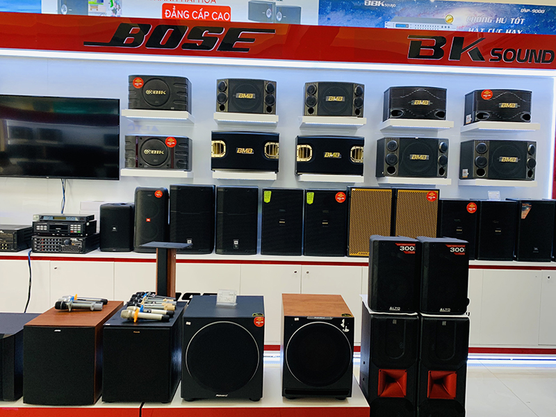 Bảo Ch&acirc;u Elec ph&acirc;n phối nhiều d&ograve;ng loa karaoke ch&iacute;nh h&atilde;ng 