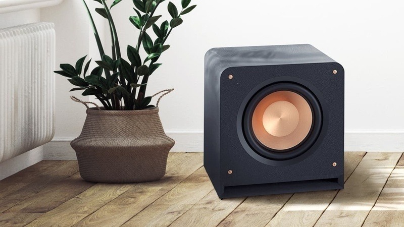 Kh&aacute;m ph&aacute; về sự kh&aacute;c biệt tr&ecirc;n d&ograve;ng loa si&ecirc;u trầm Reference Premiere mới nhất từ Klipsch 