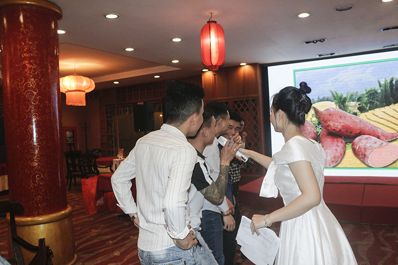 C&aacute;c tr&ograve; chơi hấp dẫn trong Gala Dinner Bảo Ch&acirc;u Elec