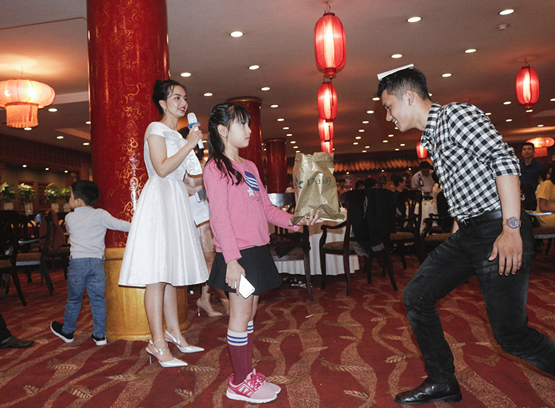 C&aacute;c tr&ograve; chơi vui nhộn, đặc sắc trong Gala Dinner Bảo Ch&acirc;u Elec 5