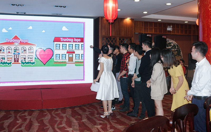 C&aacute;c tr&ograve; chơi vui nhộn, đặc sắc trong Gala Dinner Bảo Ch&acirc;u Elec -1