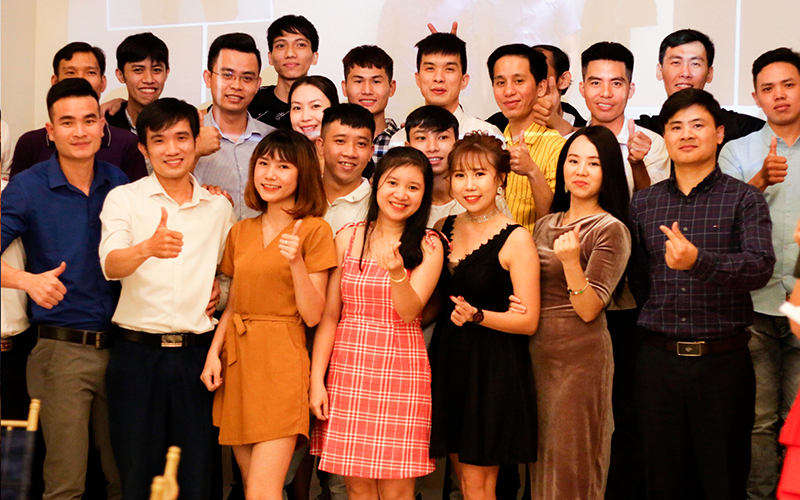 Kh&ocirc;ng kh&iacute; h&agrave;o hứng trong Gala Dinner Bảo Ch&acirc;u Elec 