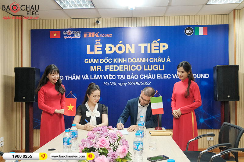 Giám đốc khu vực Châu Á Mr.Federico Lugli sang thăm và làm việc tại Bảo Châu Elec