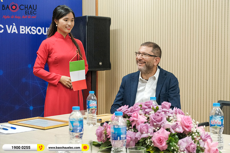 Giám đốc khu vực Châu Á Mr.Federico Lugli sang thăm và làm việc tại Bảo Châu Elec