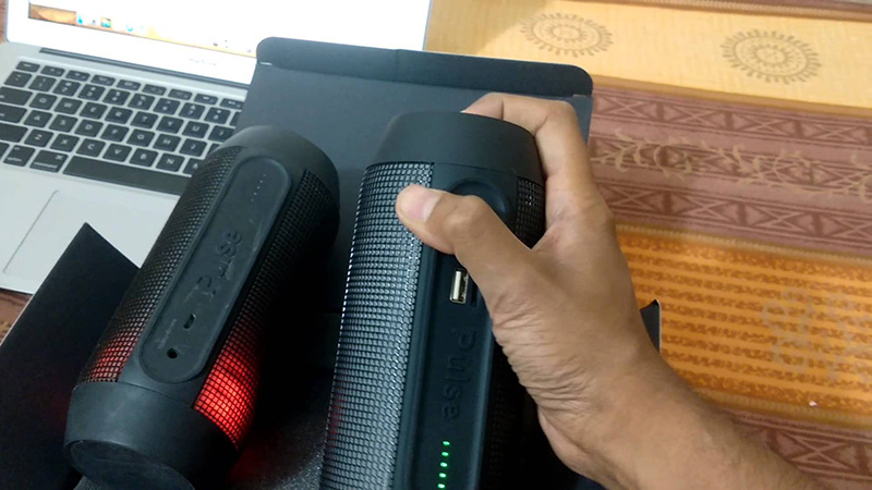 Loa JBL h&agrave;ng x&aacute;ch tay kh&ocirc;ng đảm bảo về bảo h&agrave;nh
