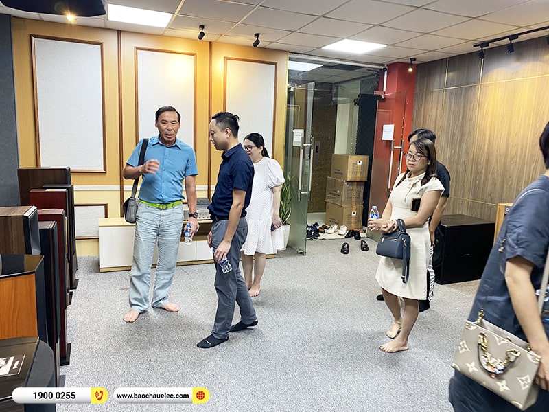 Đại diện Ho&agrave;ng Hải Audio sang thăm v&agrave; l&agrave;m việc tại Bảo Ch&acirc;u Elec
