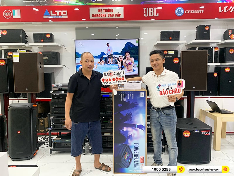 hình ảnh khách hàng mua loa bluetooth tại Bảo Châu Elec