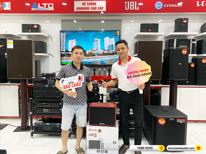 hình ảnh khách hàng mua loa bluetooth tại Bảo Châu Elec