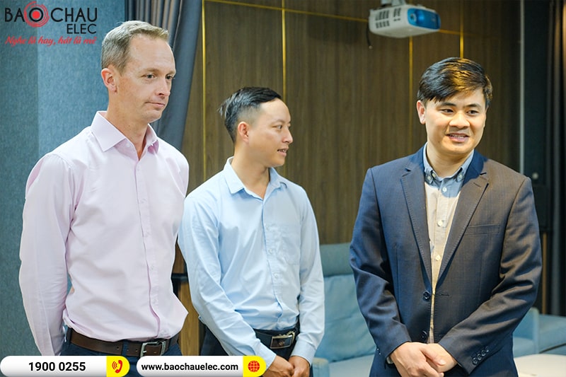 Giám Đốc Alto Professional khu vực Châu Á Thái Bình Dương Mr. Mark Spies sang thăm và làm việc tại Bảo Châu Elec