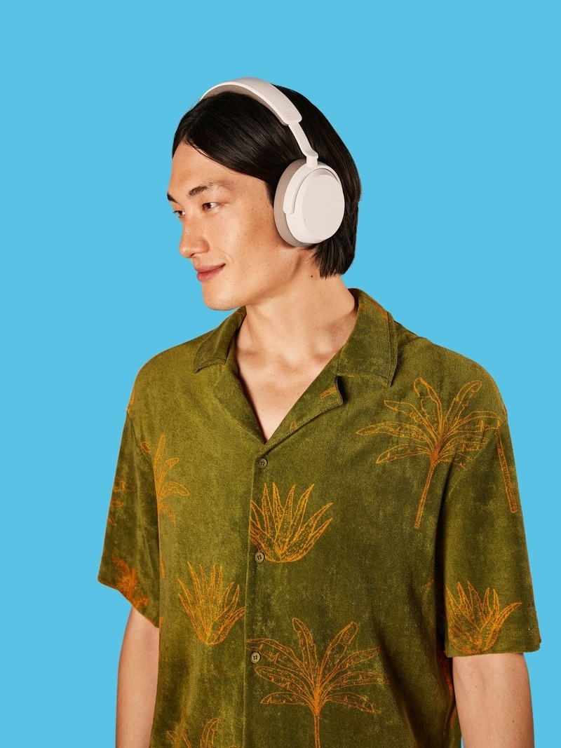 Sennheiser ra mắt tai nghe không dây ACCENTUM Wireless: Giá hấp dẫn, pin dài