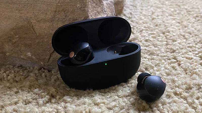 So s&aacute;nh Sony WF-1000XM5 v&agrave; AirPods Pro 2: Chiếc n&agrave;o hợp với bạn?