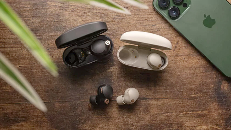 So sánh Sony WF-1000XM5 và Sony WF-1000XM4: Liệu có nên nâng cấp?