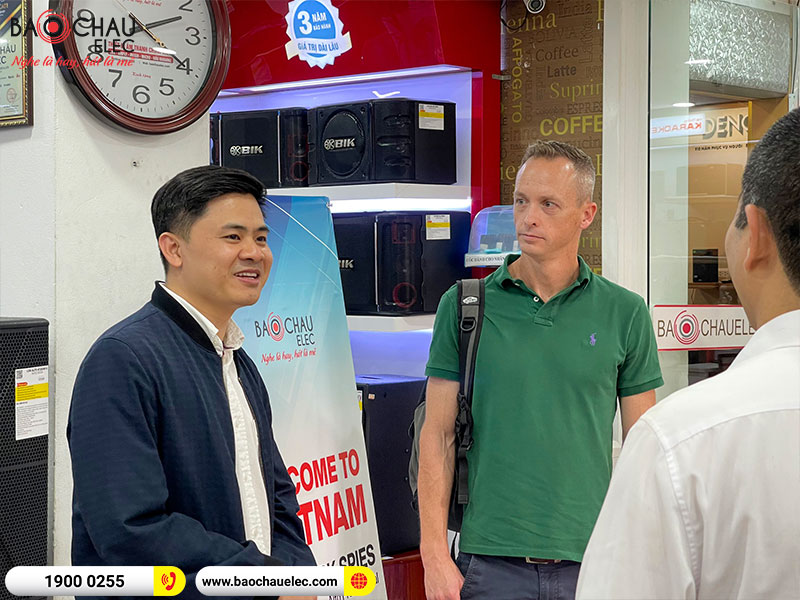 Đ&oacute;n tiếp Gi&aacute;m đốc Alto & Denon Professional khu vực Ch&acirc;u &Aacute; Th&aacute;i B&igrave;nh Dương Mr. Mark Spies sang thăm v&agrave; l&agrave;m việc tại Bảo Ch&acirc;u Elecv&agrave; BKSound. 