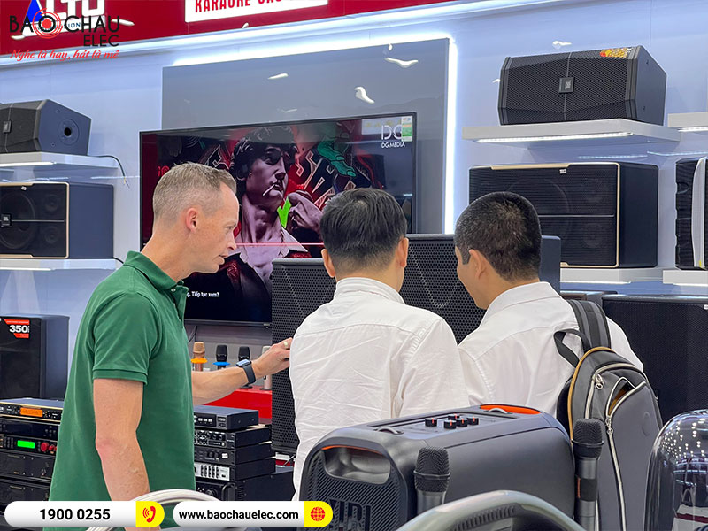 Đ&oacute;n tiếp Gi&aacute;m đốc Alto & Denon Professional khu vực Ch&acirc;u &Aacute; Th&aacute;i B&igrave;nh Dương Mr. Mark Spies sang thăm v&agrave; l&agrave;m việc tại Bảo Ch&acirc;u Elecv&agrave; BKSound. 