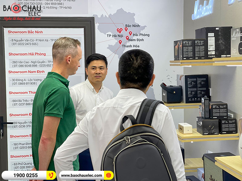 Đ&oacute;n tiếp Gi&aacute;m đốc Alto & Denon Professional khu vực Ch&acirc;u &Aacute; Th&aacute;i B&igrave;nh Dương Mr. Mark Spies sang thăm v&agrave; l&agrave;m việc tại Bảo Ch&acirc;u Elecv&agrave; BKSound. 