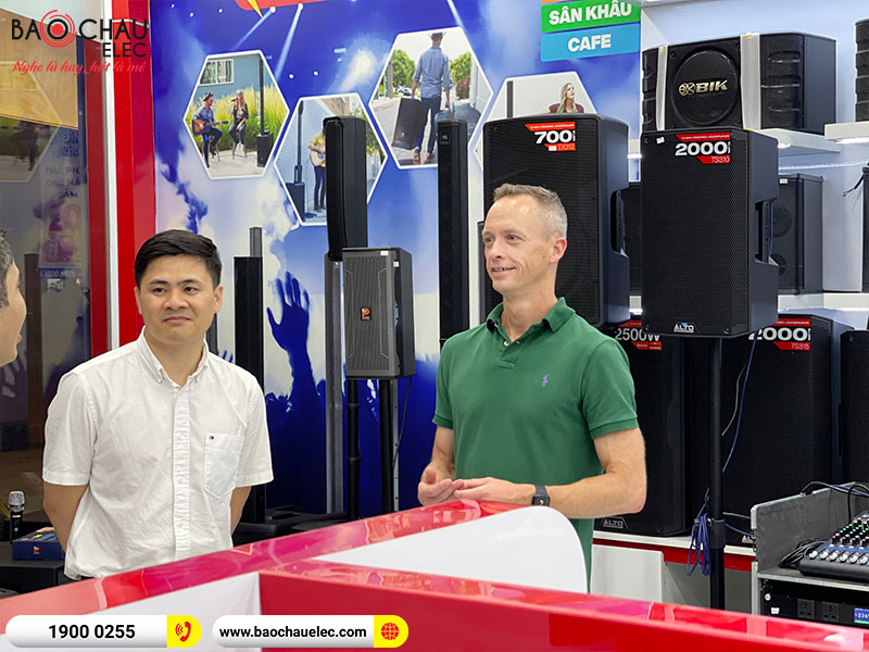Đ&oacute;n tiếp Gi&aacute;m đốc Alto & Denon Professional khu vực Ch&acirc;u &Aacute; Th&aacute;i B&igrave;nh Dương Mr. Mark Spies sang thăm v&agrave; l&agrave;m việc tại Bảo Ch&acirc;u Elecv&agrave; BKSound. 